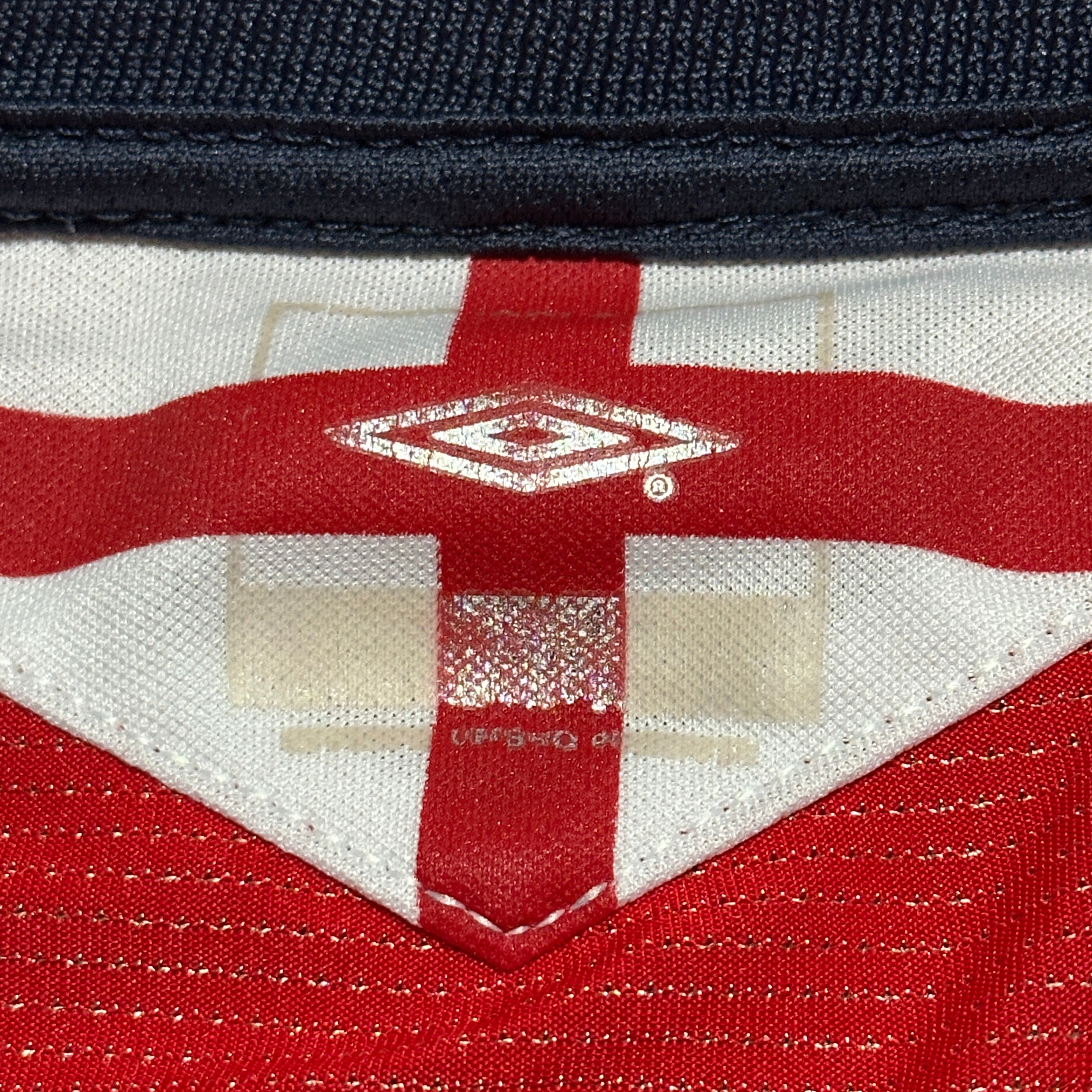 2004 England Umbro 3 Lions Away Jersey